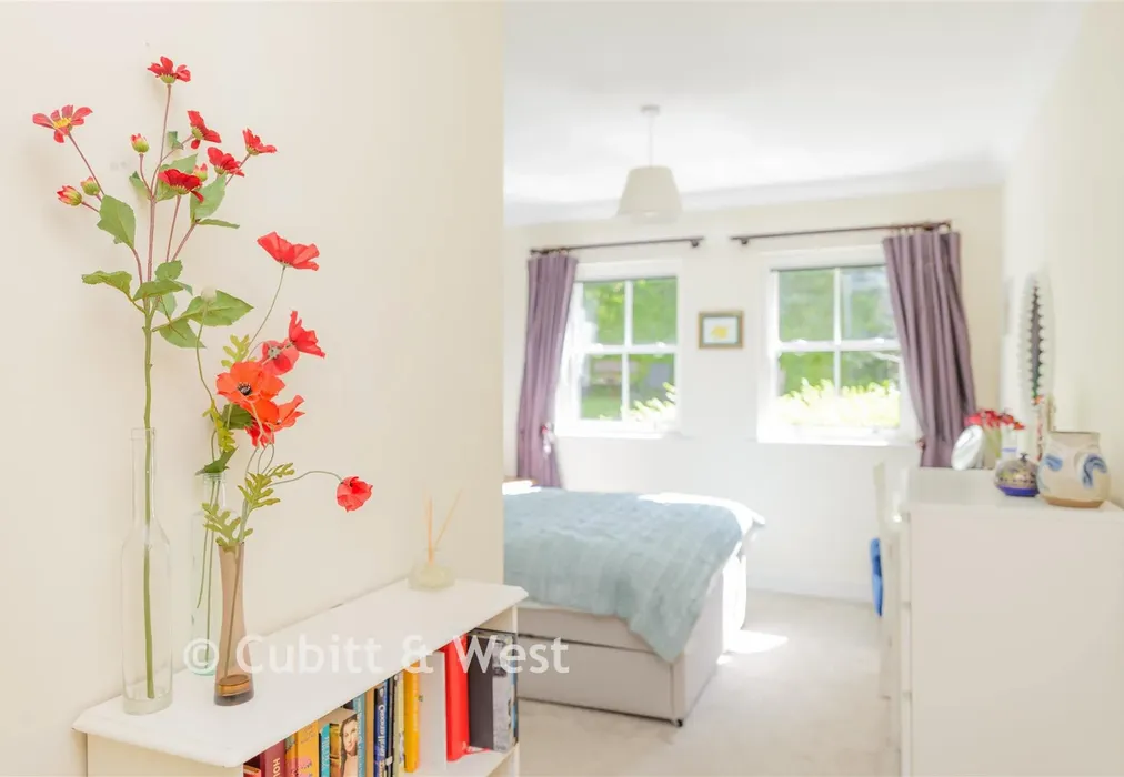 Internal Lifestyle Photograph - Beech Road, Reigate, Surrey - Wards of Kent