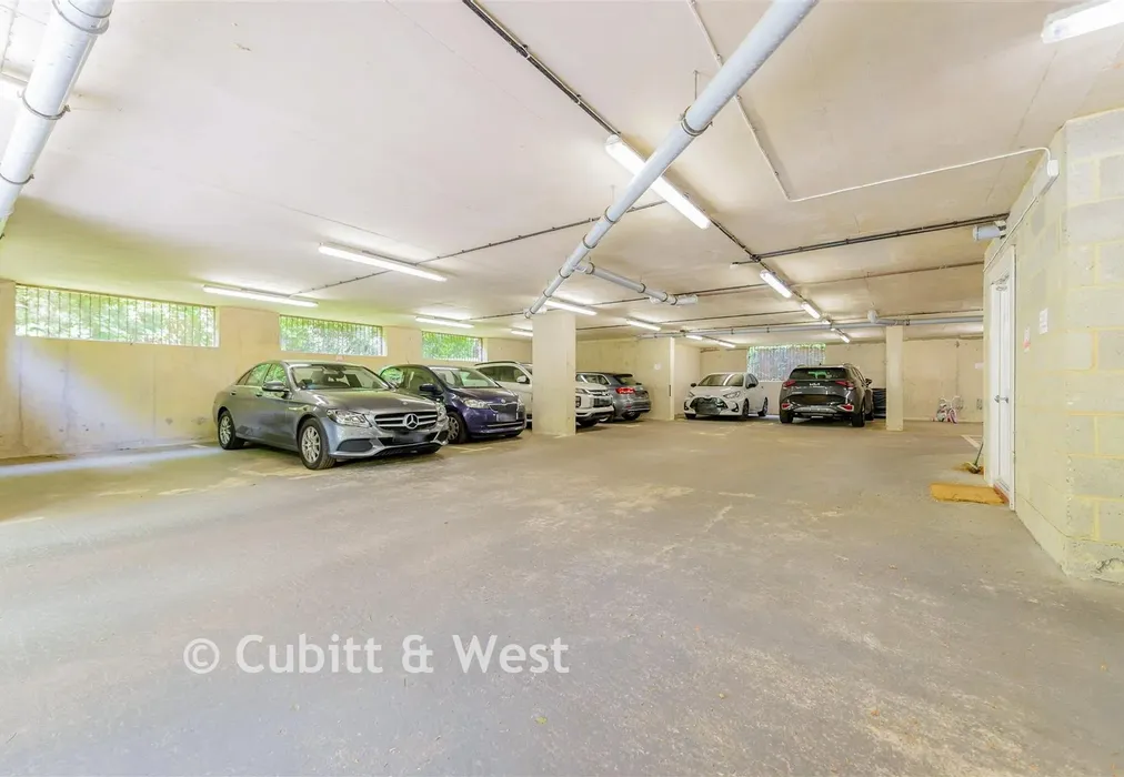 Driveway/Parking - Beech Road, Reigate, Surrey - Wards of Kent
