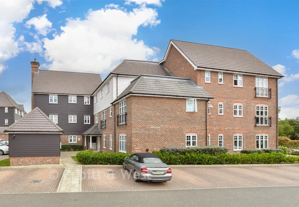 Hjl3R - Side Elevation - Kensett Avenue, Southwater, Horsham, West Sussex - Wards of Kent