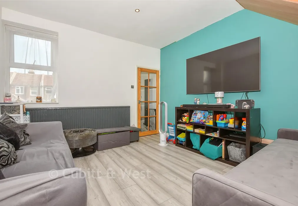 Lounge/Diner - Methuen Road, Portsmouth, Hampshire - Wards of Kent