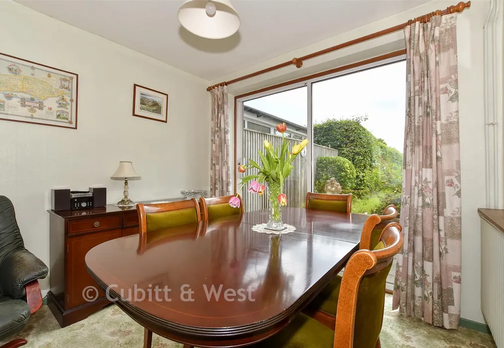 Lounge/Dining Room - St. Leonard's Road, Horsham, West Sussex - Wards of Kent