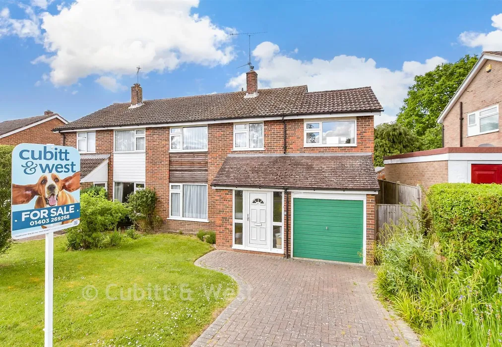 External (Web). No Number - St. Leonard's Road, Horsham, West Sussex - Wards of Kent