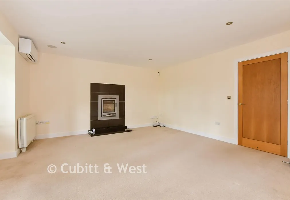 Lounge - Henfield Road, Cowfold, Horsham, West Sussex - Wards of Kent