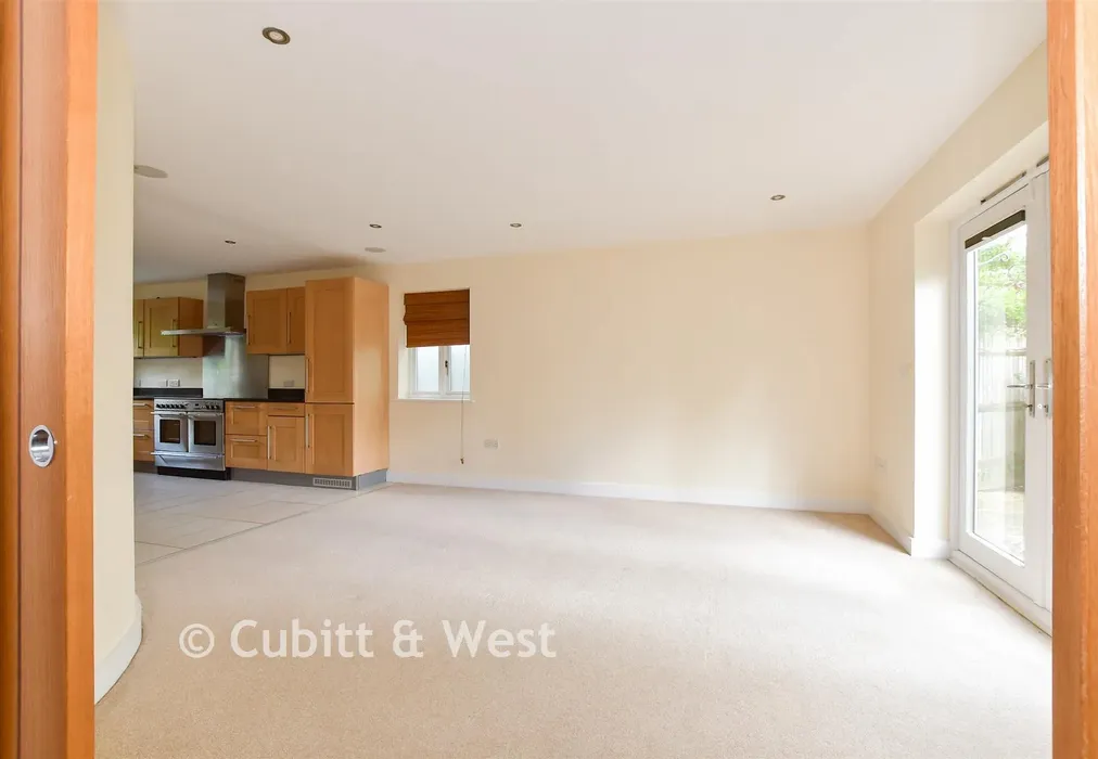 Internal Lifestyle Photograph - Henfield Road, Cowfold, Horsham, West Sussex - Wards of Kent