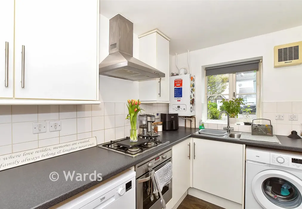 Rear Garden - Cruttenden Close, Tenterden, Kent - Wards of Kent