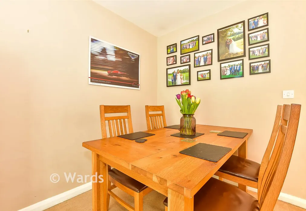 Living Room - Cruttenden Close, Tenterden, Kent - Wards of Kent