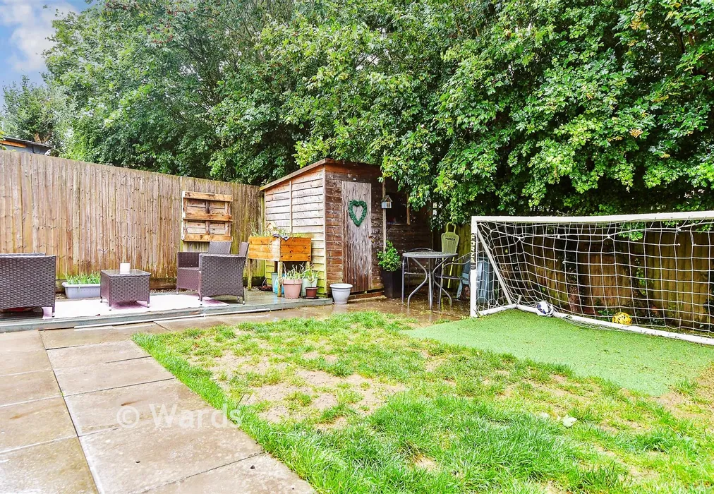 Rear Garden - Cruttenden Close, Tenterden, Kent - Wards of Kent