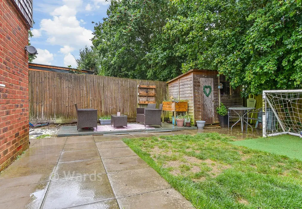 Patio / Decking - Cruttenden Close, Tenterden, Kent - Wards of Kent