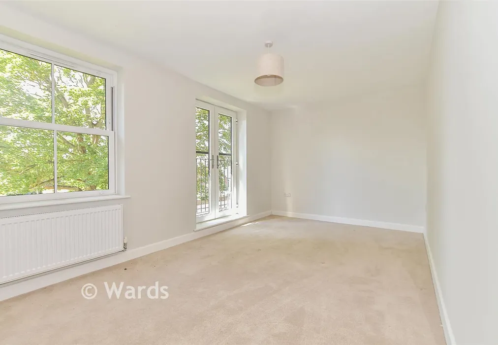 Bedroom 1 - Church Road, Paddock Wood, Paddock Wood, Kent - Wards of Kent