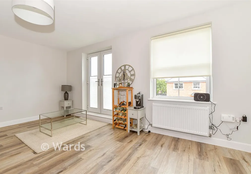 Lounge/ Kitchen - Church Road, Paddock Wood, Paddock Wood, Kent - Wards of Kent