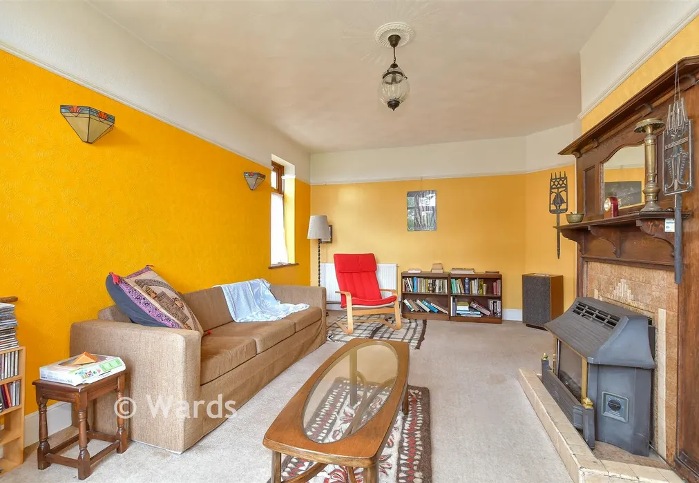 Lounge - Lancaster Gardens, Herne Bay, Kent - Wards of Kent