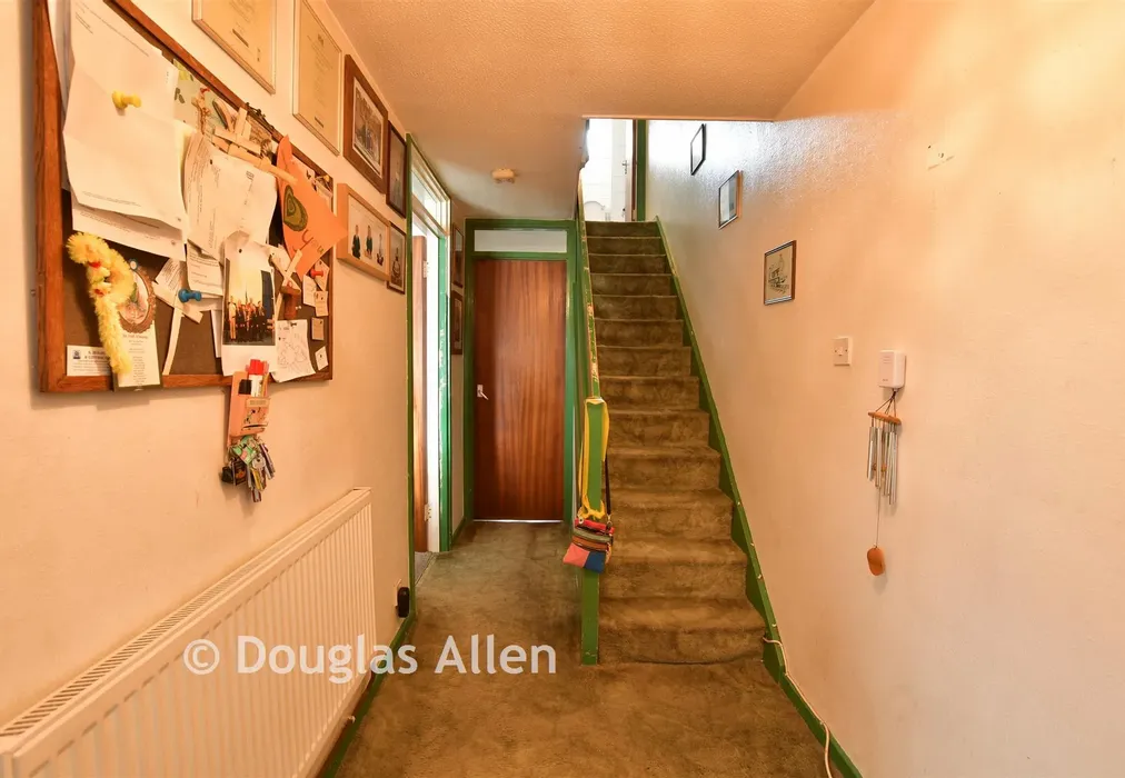Hallway - Nelson Street, London - Wards of Kent