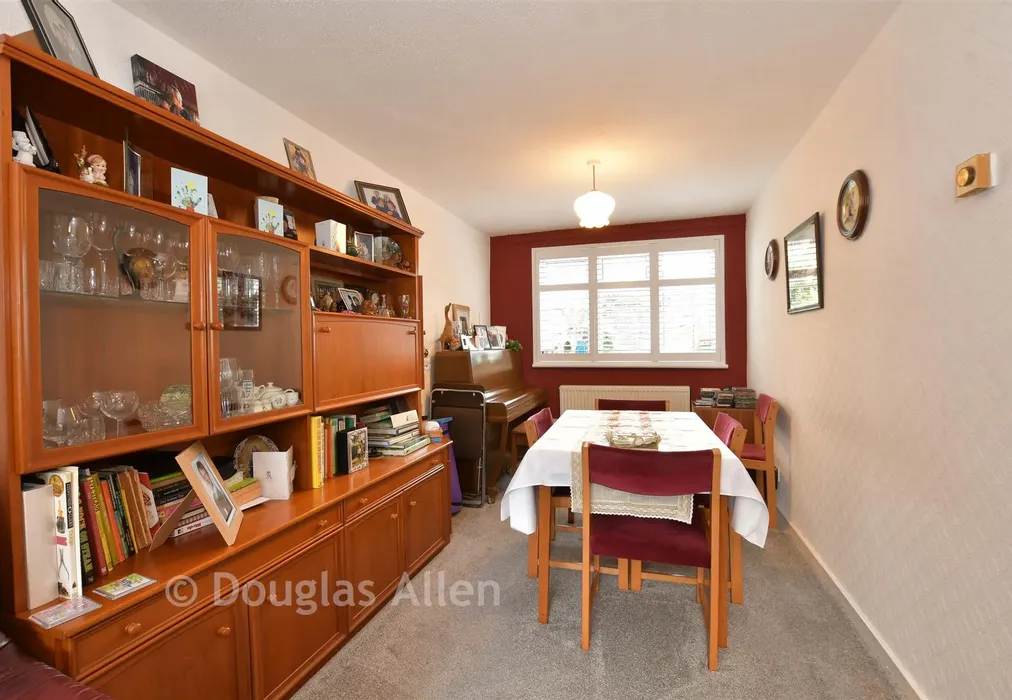 Lounge/Dining Room - Nelson Street, London - Wards of Kent
