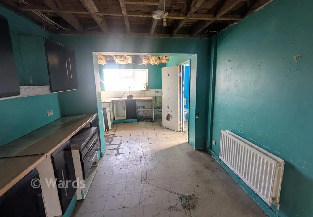 Kitchen - Hamilton Road, Dover, Kent - Wards of Kent