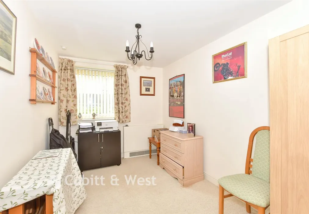 Bedroom 2 - Commonwealth Drive, Three Bridges, Crawley, West Sussex - Wards of Kent