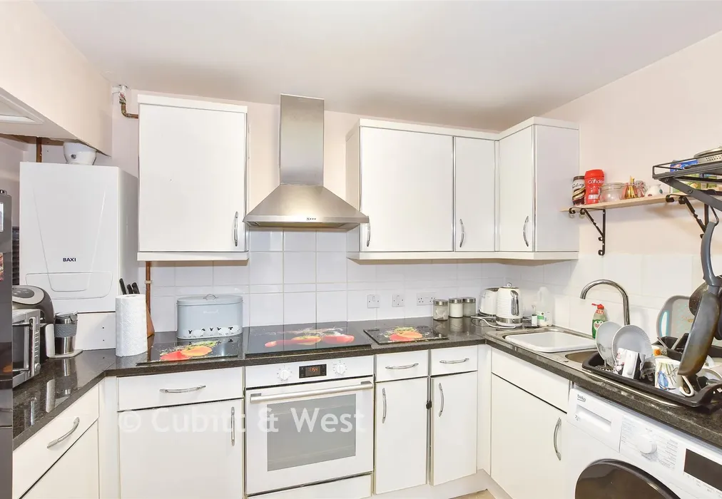 Kitchen - Commonwealth Drive, Three Bridges, Crawley, West Sussex - Wards of Kent