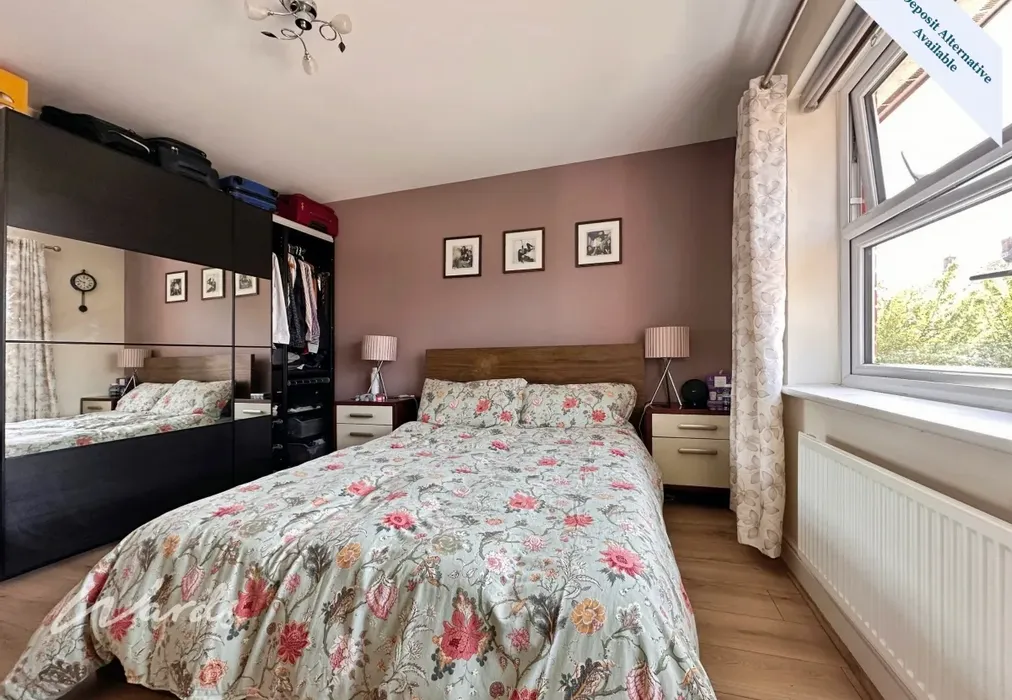 Bedroom 1 - Langley Way West Maling ME19 - Wards of Kent