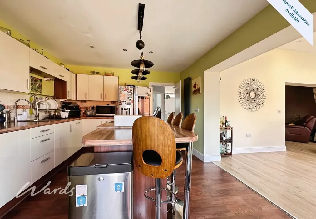 Kitchen/Breakfast... - Langley Way West Maling ME19 - Wards of Kent