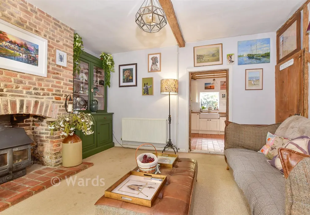 Lounge - North Street, Biddenden, Ashford, Kent - Wards of Kent