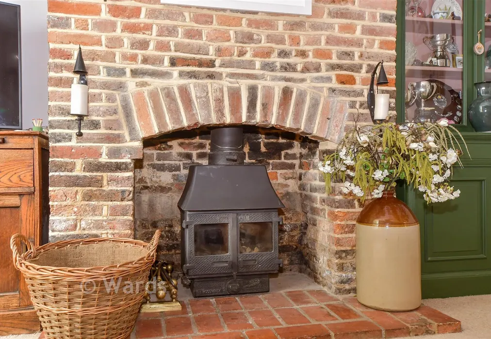 Internal Lifestyle Photograph - North Street, Biddenden, Ashford, Kent - Wards of Kent