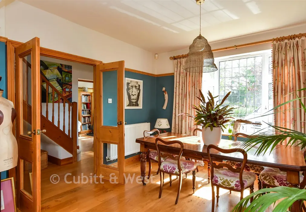 Lounge/ Dining Room - Hollingbury Copse, Brighton, East Sussex - Wards of Kent