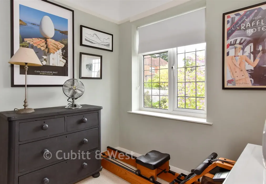 Bedroom 4 - Hollingbury Copse, Brighton, East Sussex - Wards of Kent