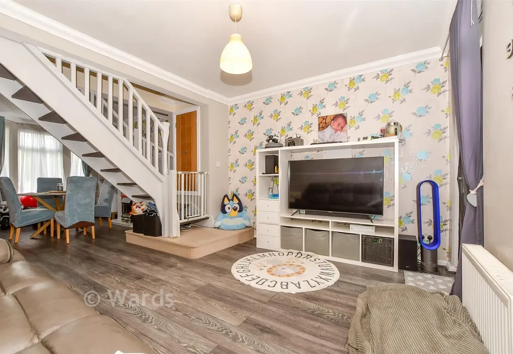 Lounge - Granville Road, Sheerness, Kent - Wards of Kent
