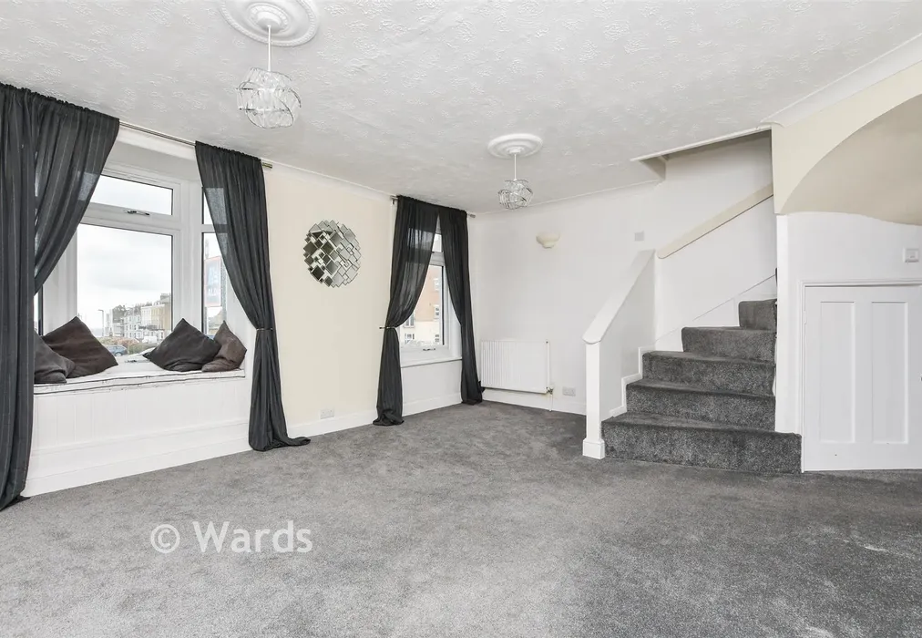Lounge - Northdown Road, Cliftonville, Margate, Kent - Wards of Kent