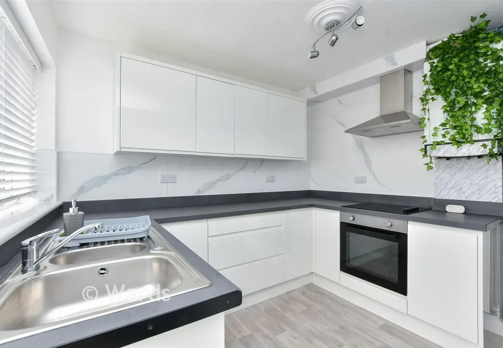 Kitchen - Northdown Road, Cliftonville, Margate, Kent - Wards of Kent