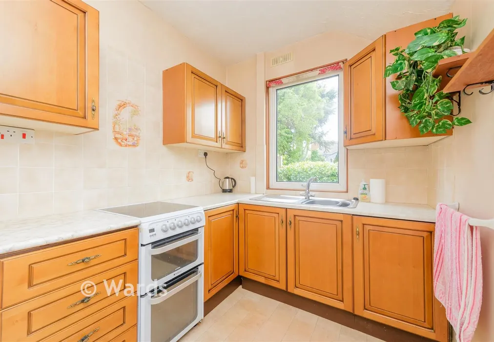 Kitchen - Ferndale Road, Gravesend, Kent - Wards of Kent