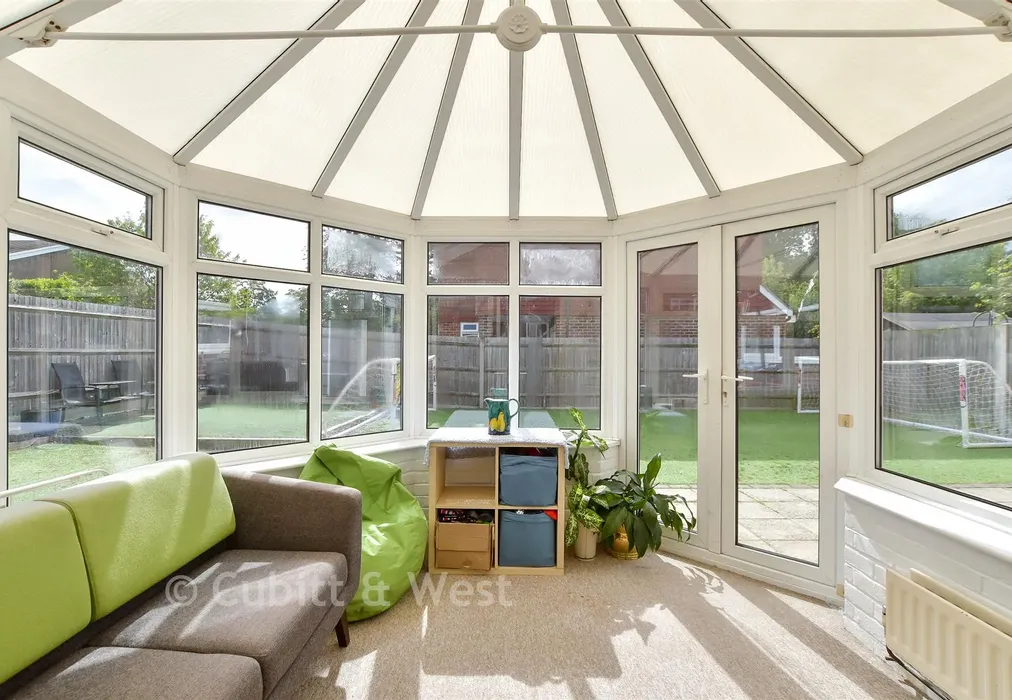 Conservatory - Brushwood Road, Horsham, West Sussex - Wards of Kent