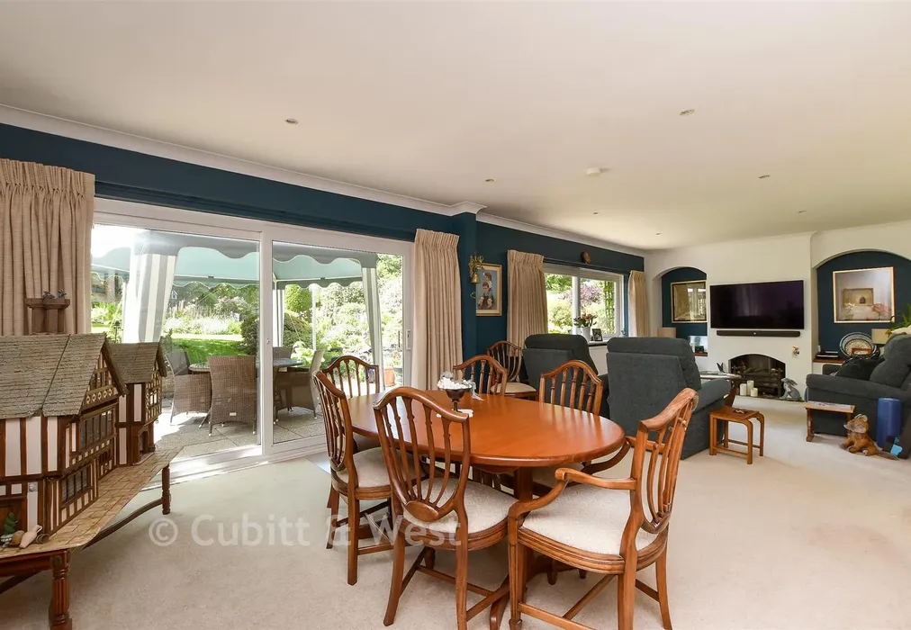 Lounge/Diner - Ashurst Drive, Tadworth, Surrey - Wards of Kent