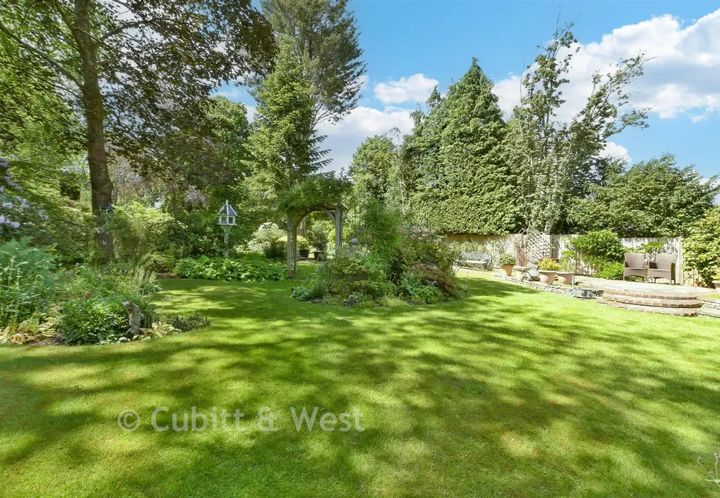Rear Garden - Ashurst Drive, Tadworth, Surrey - Wards of Kent