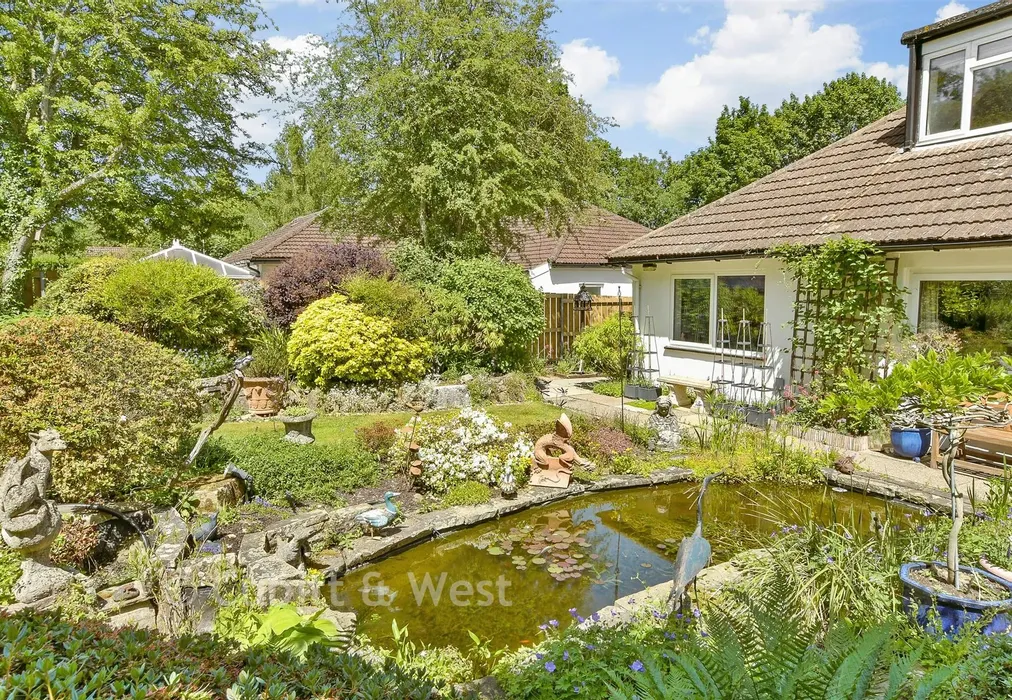 Rear Garden - Ashurst Drive, Tadworth, Surrey - Wards of Kent