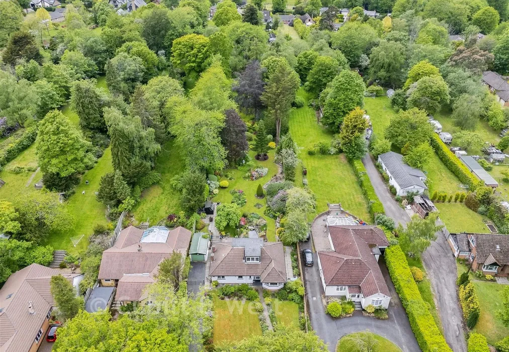 Front - Ashurst Drive, Tadworth, Surrey - Wards of Kent