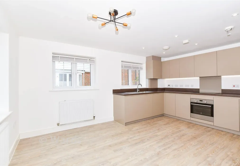 Kitchen/Diner - Alans Gardens, Yalding, Maidstone, Kent - Wards of Kent