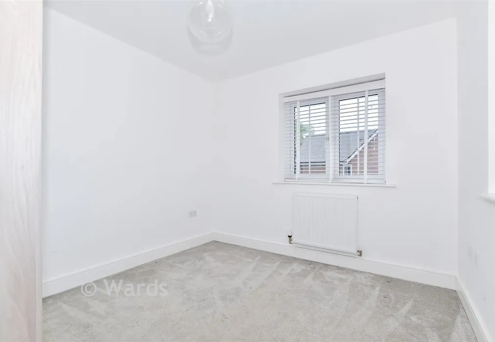 Bedroom 2 - Alans Gardens, Yalding, Maidstone, Kent - Wards of Kent