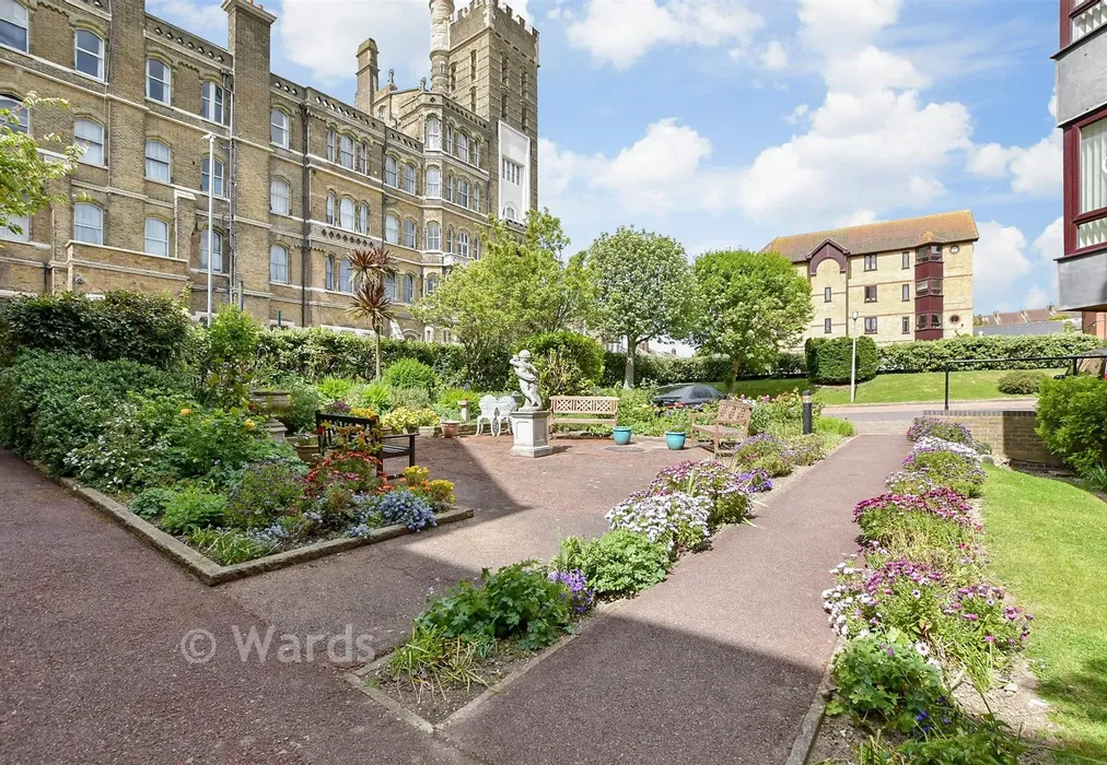 Communal Gardens - Victoria Parade, Ramsgate, Kent - Wards of Kent