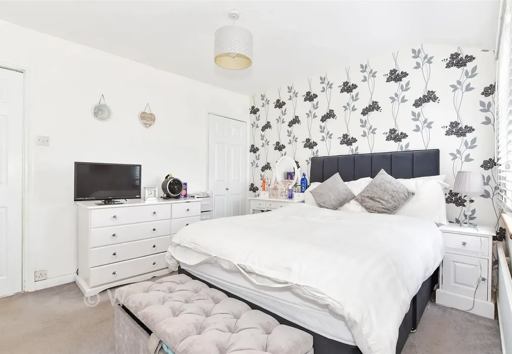 Bedroom 1 - Cork Street, Eccles, Kent - Wards of Kent