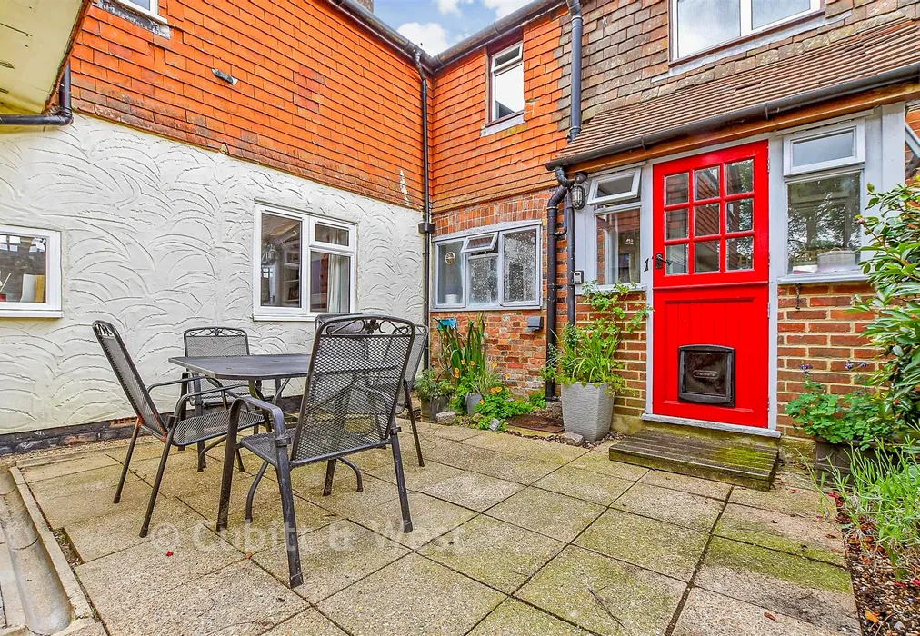 Patio / Decking - Rotherfield Lane, Mayfield, East Sussex - Wards of Kent
