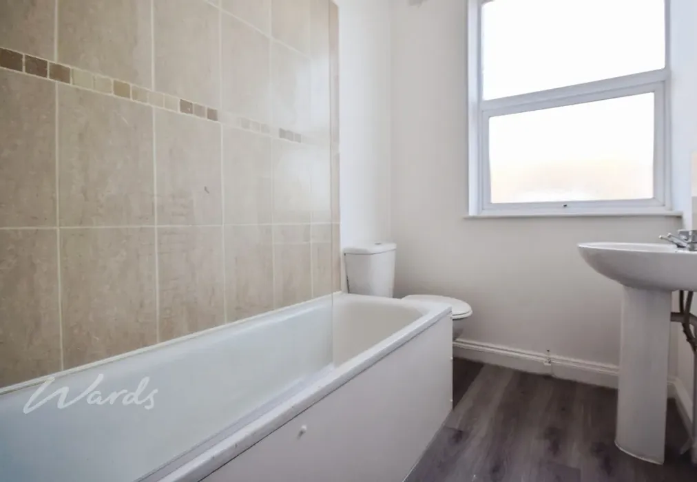 13 14 ath bath use - Athelstan Road Margate CT9 - Wards of Kent