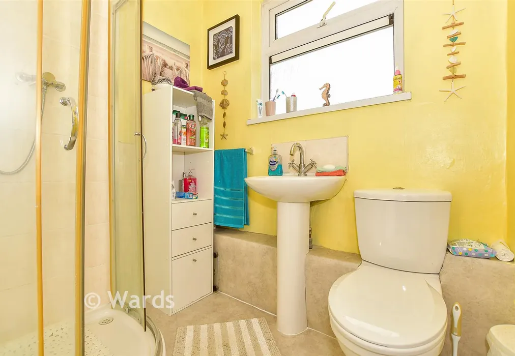 Shower Room - Arcon Road, Ashford, Kent - Wards of Kent