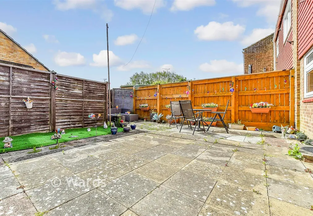 Patio / Decking - Arcon Road, Ashford, Kent - Wards of Kent