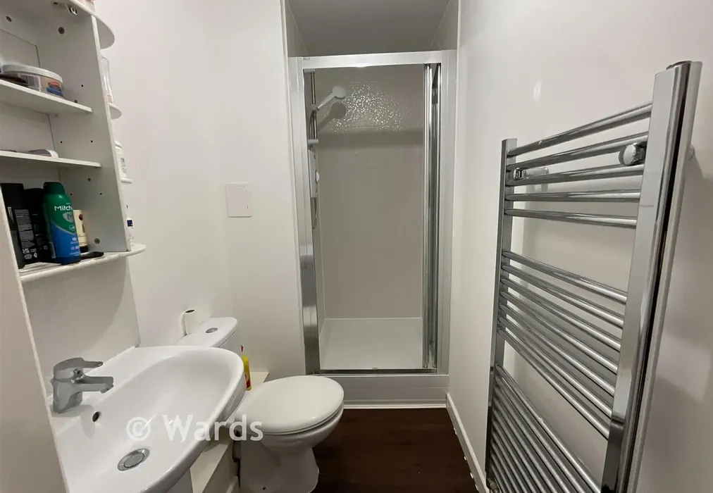 En Suite - Stones Avenue, Dartford, Kent - Wards of Kent
