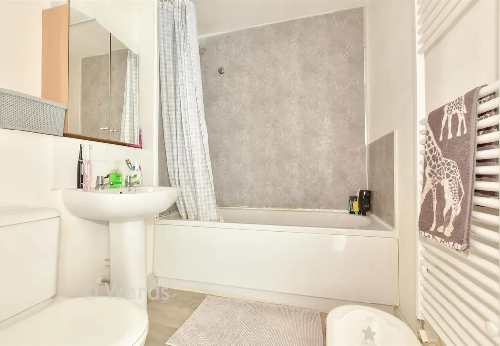 Bathroom - Ryder Court, Herne Bay, Kent - Wards of Kent