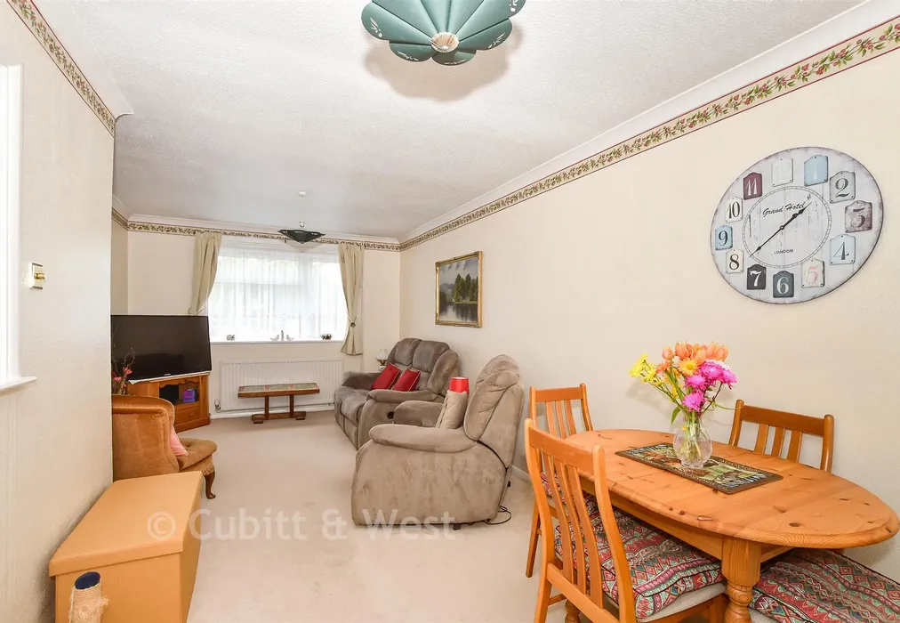 Lounge/ Dining Room - Silver Birches, Haywards Heath, West Sussex - Wards of Kent