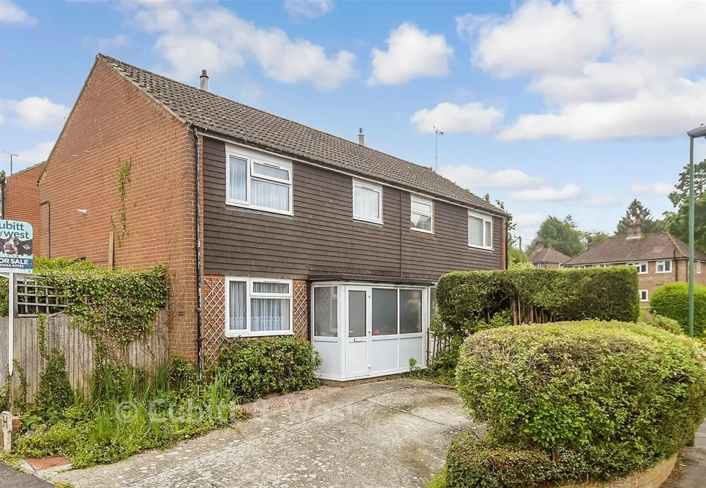 External (Brochure). - Silver Birches, Haywards Heath, West Sussex - Wards of Kent