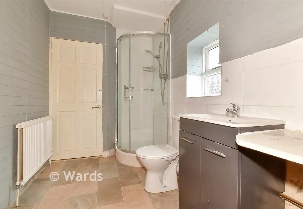 Shower Room - Old Park Avenue, Canterbury, Kent - Wards of Kent