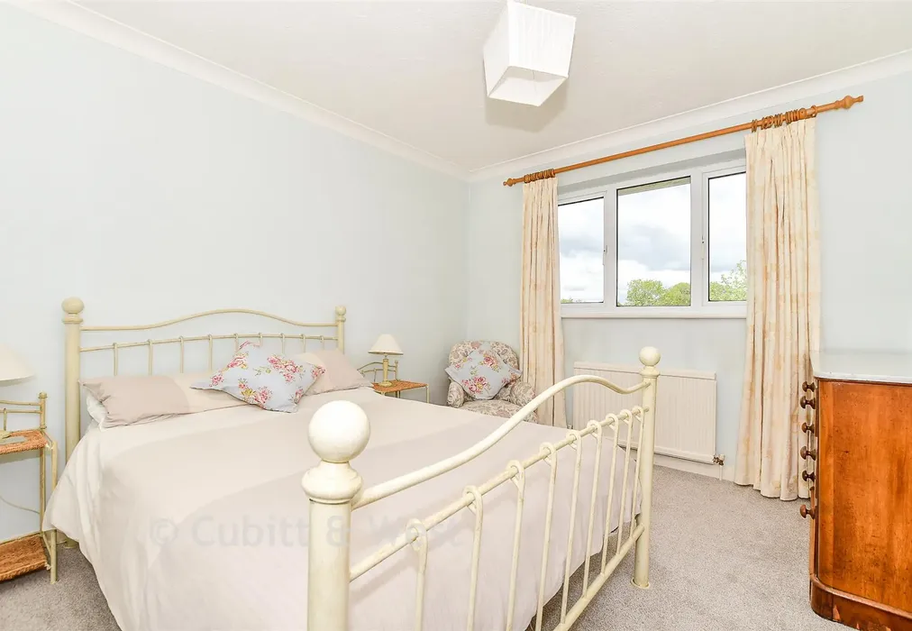 Bedroom 4 - The Street, Selmeston, East Sussex - Wards of Kent
