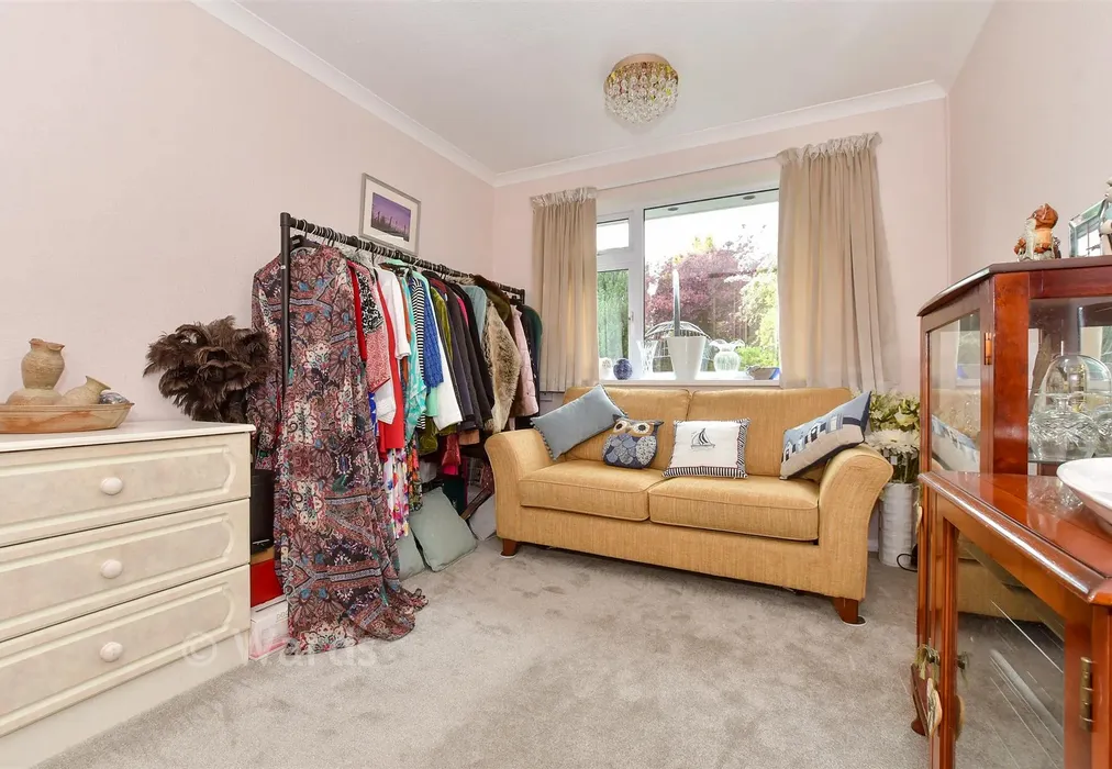 Bedroom 2 - Hogben Close, Lyminge, Folkestone, Kent - Wards of Kent